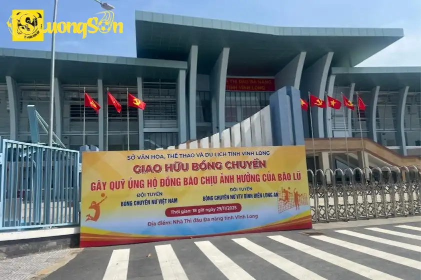 Các trận giao hữu của đội tuyển bóng chuyền nữ Việt Nam được kêu gọi ủng hộ đồng bào chịu ảnh hưởng của bão lũ.