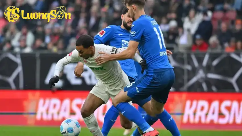 Trận đấu giữa Hoffenheim và Augsburg sẽ rất hấp dẫn. (Ảnh: Internet) Trận đấu giữa Hoffenheim và Augsburg sẽ rất hấp dẫn.