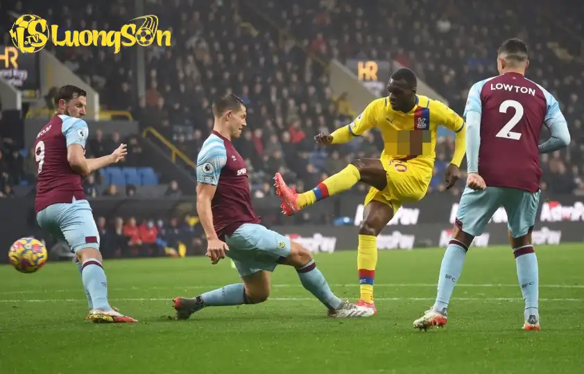 Burnley khó giành chiến thắng trước Crystal Palace. (Ảnh: Internet) Burnley khó giành chiến thắng trước Crystal Palace.